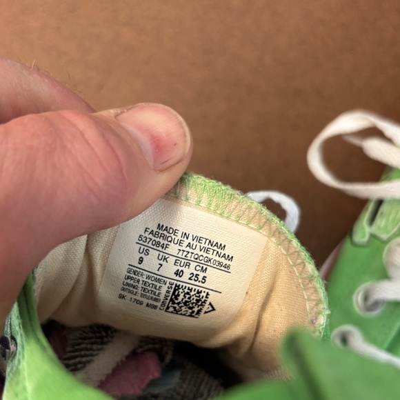 Converse Green Sneakers with White Accents - Picture 8 of 10